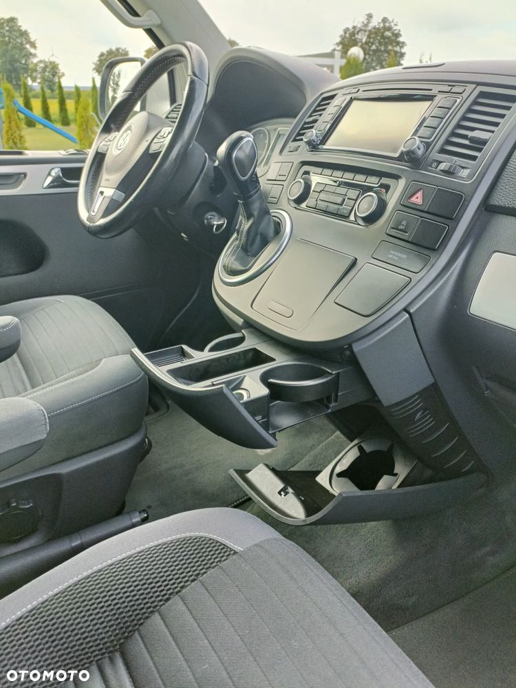 Volkswagen Multivan - 16