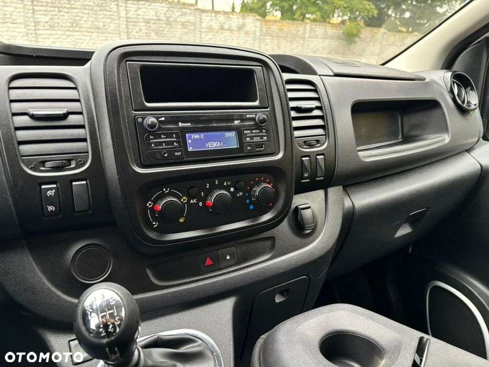 Opel Vivaro - 17