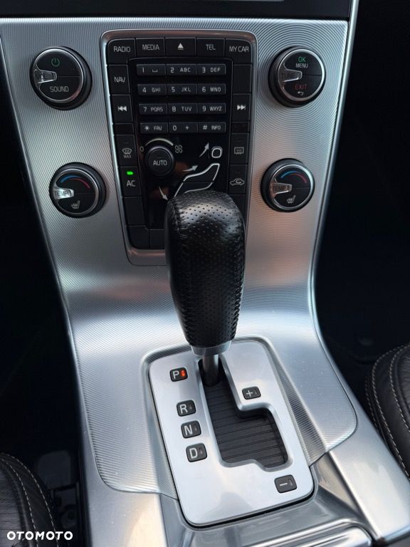 Volvo V60 T4 Geartronic Powershift RDesign - 25