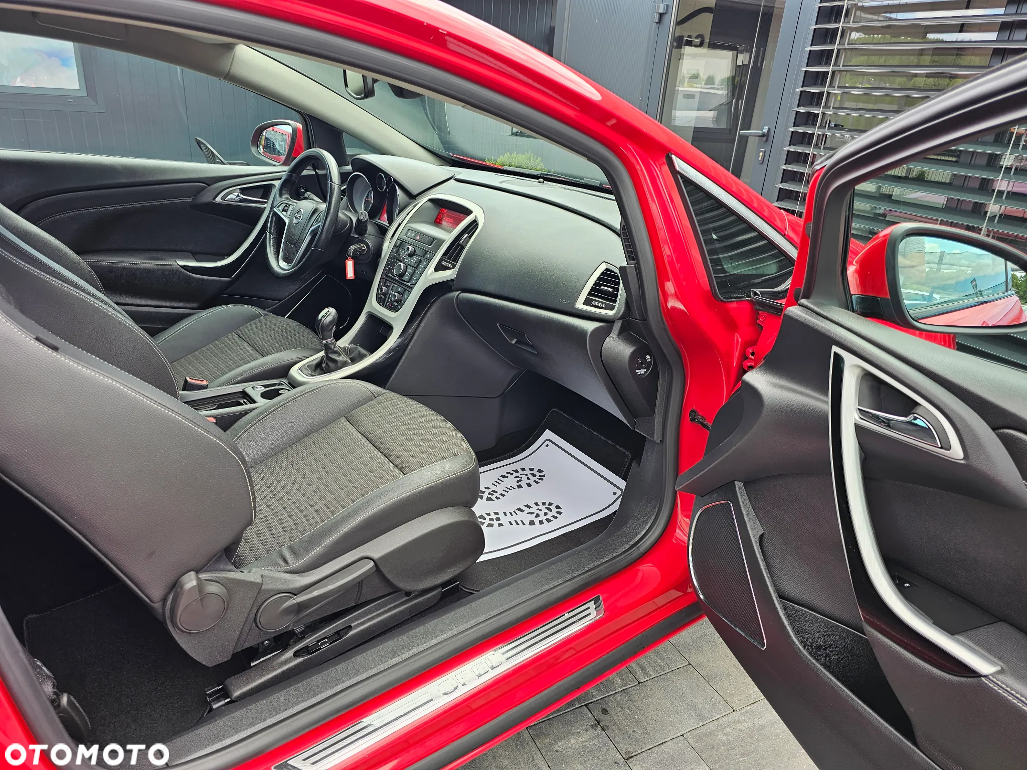 Opel Astra IV GTC 1.6 T Active - 7