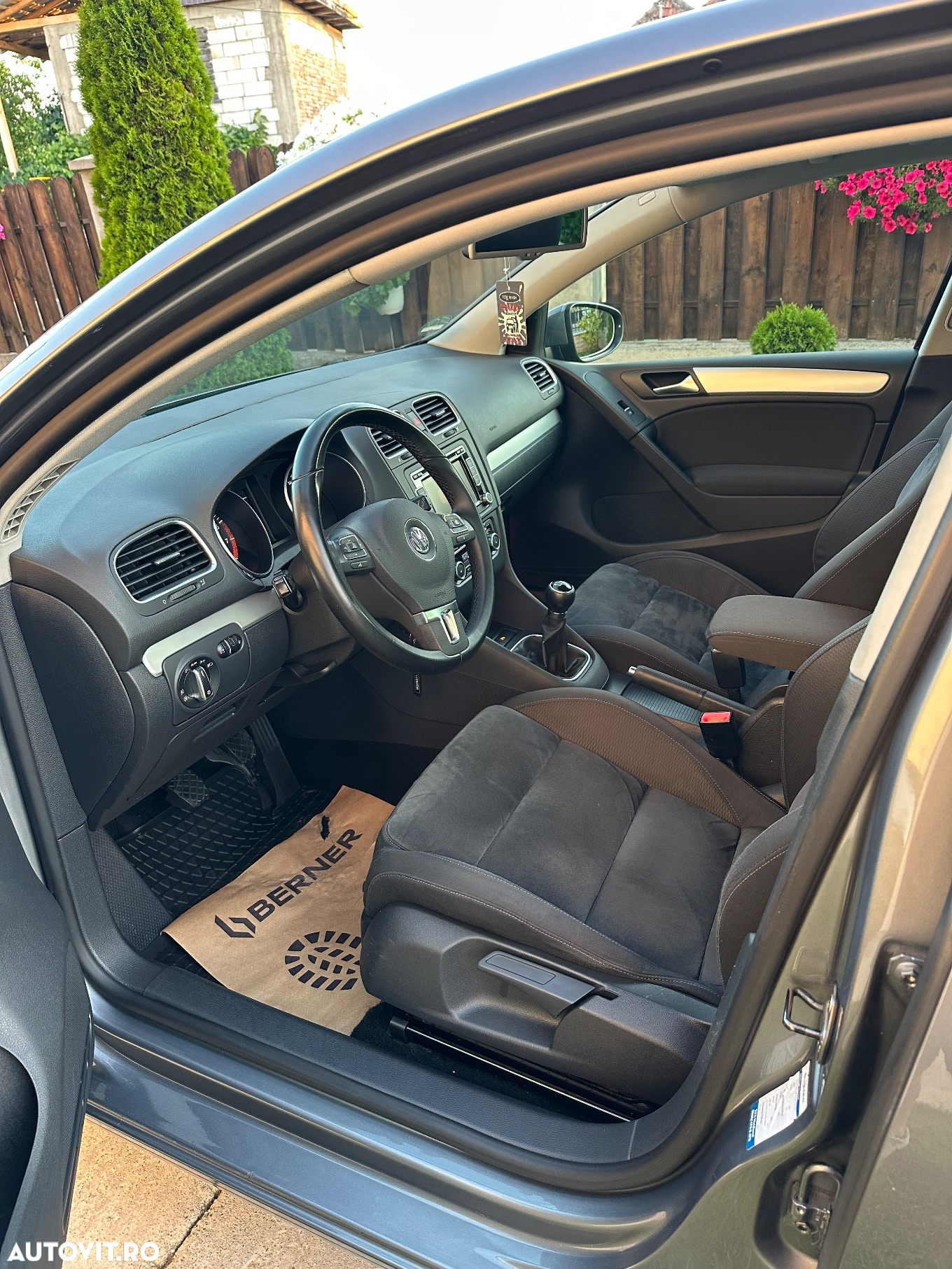 Volkswagen Golf 1.4 TSI Highline - 16
