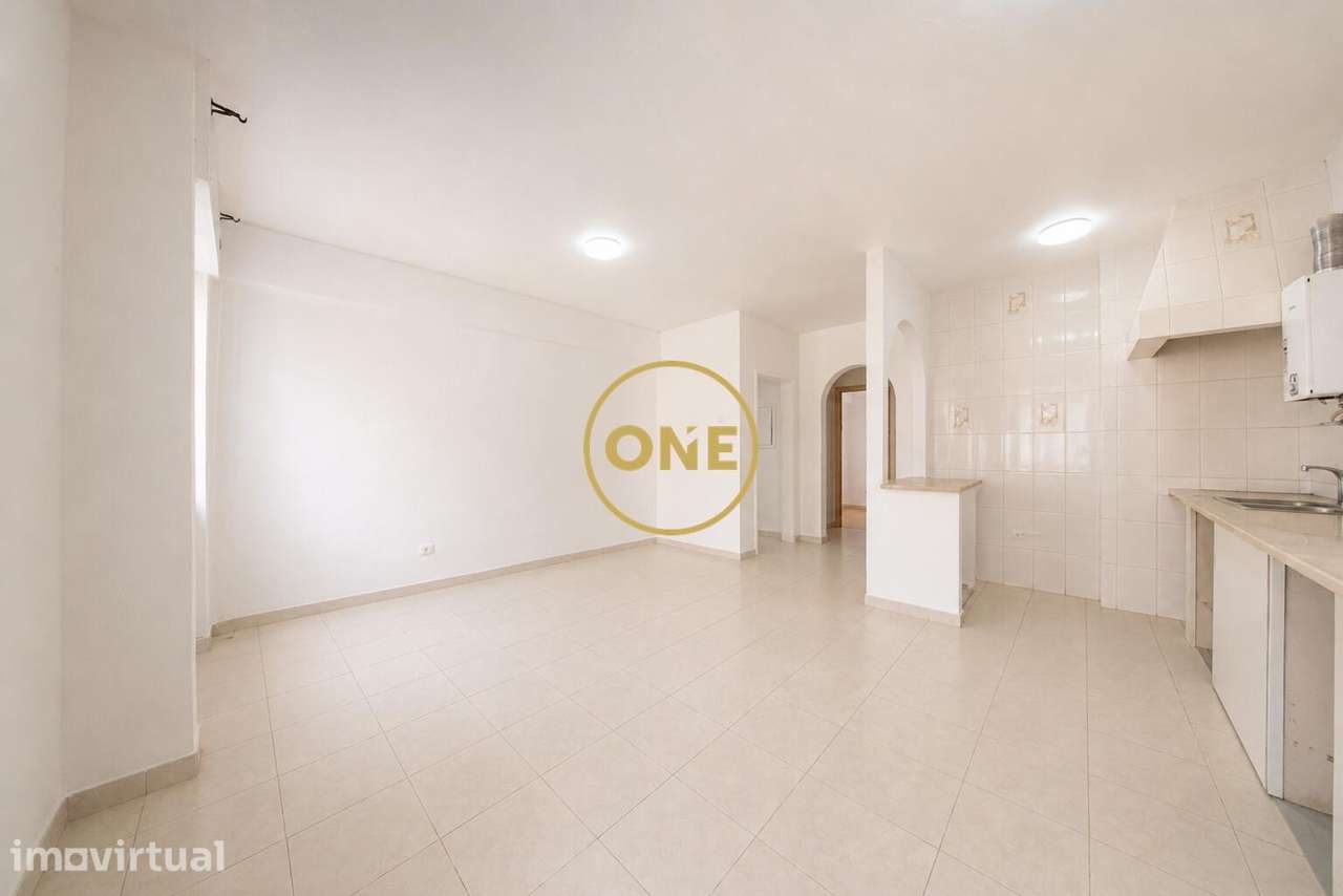 Apartamento T3 na Avenida D. João III – 4.º Piso - Grande imagem: 2/22