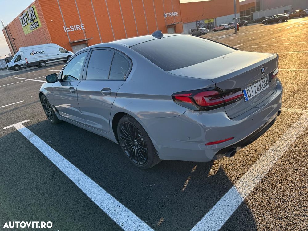 BMW Seria 5 530d xDrive AT - 3