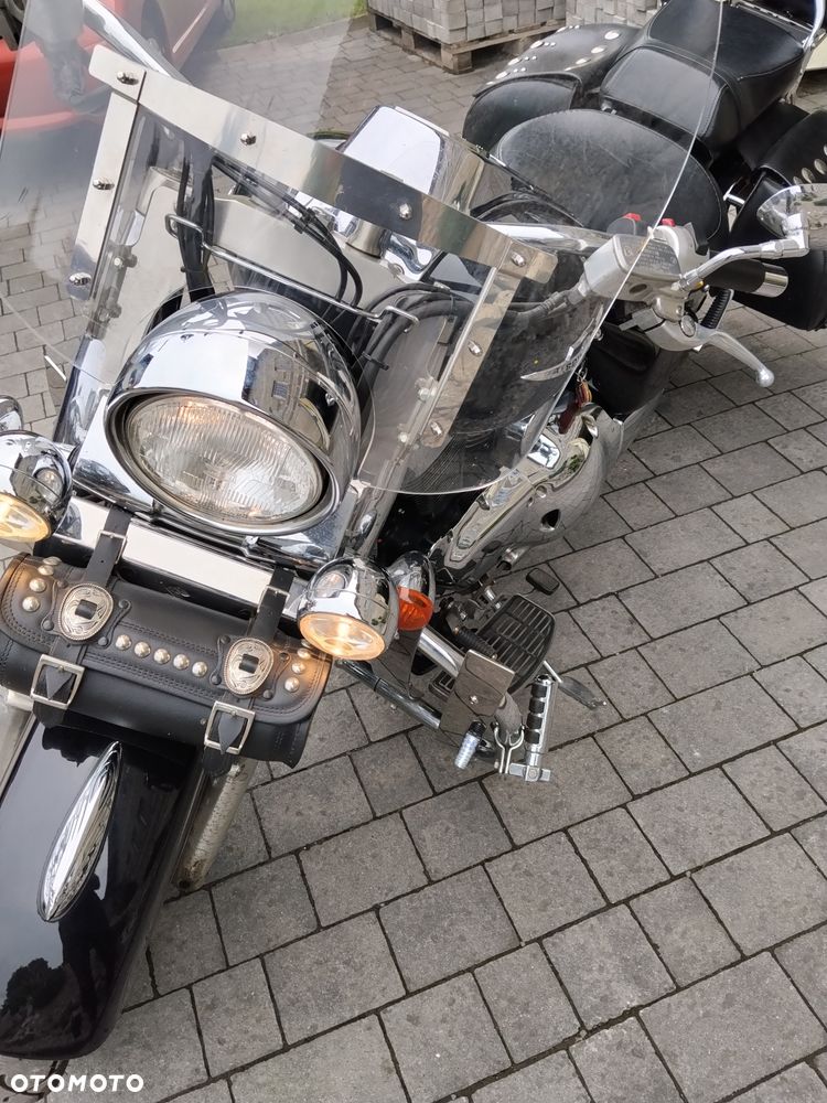 Suzuki Boulevard - 1