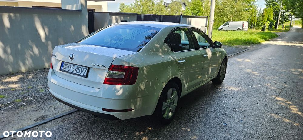 Skoda Octavia 1.6 TDI Active - 6