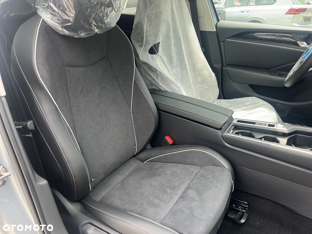 Volkswagen Passat 1.5 TSI eHybrid PHEV Business Plus DSG - 13