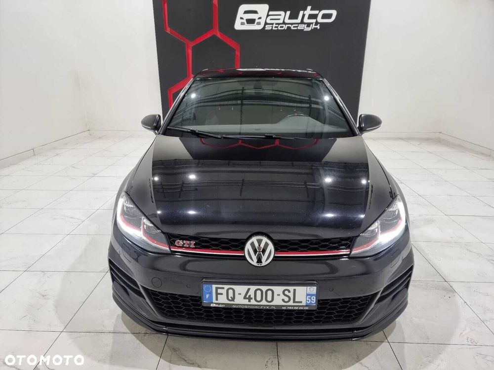 Volkswagen Golf - 5