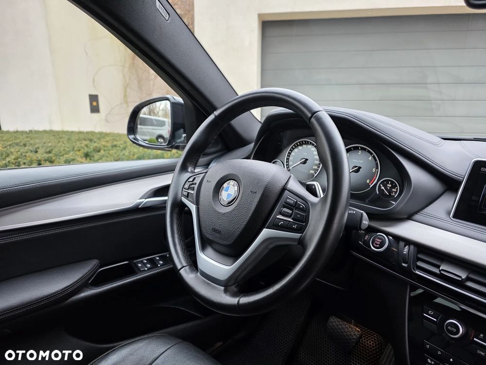 BMW X6 xDrive30d - 16