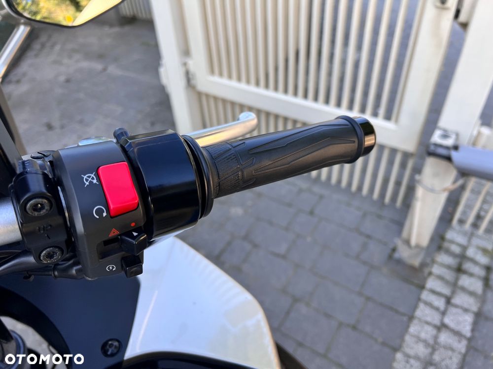 Yamaha FJR - 22
