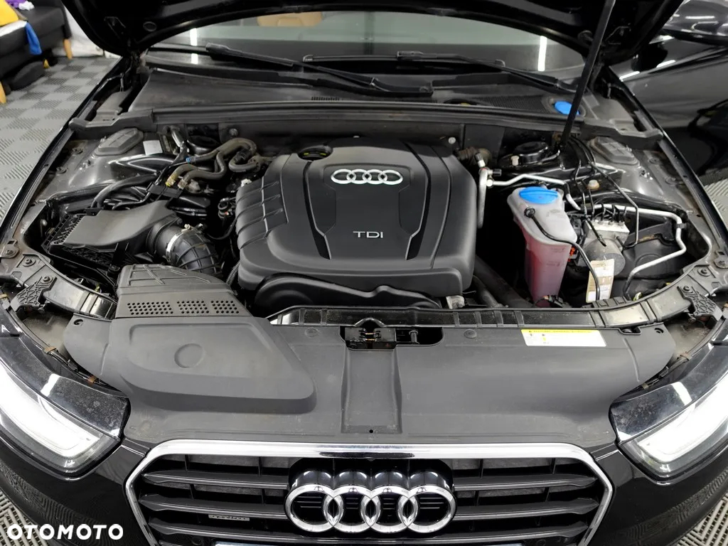 Audi A4 2.0 TDI DPF quattro S line Sportpaket - 39