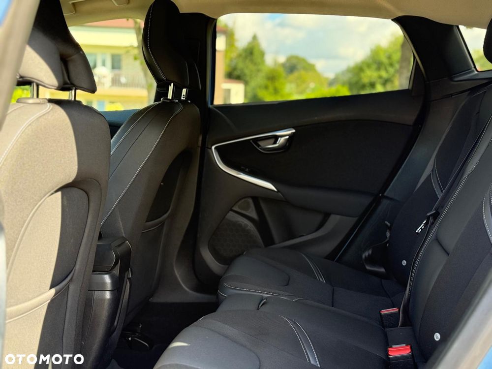 Volvo V40 - 35