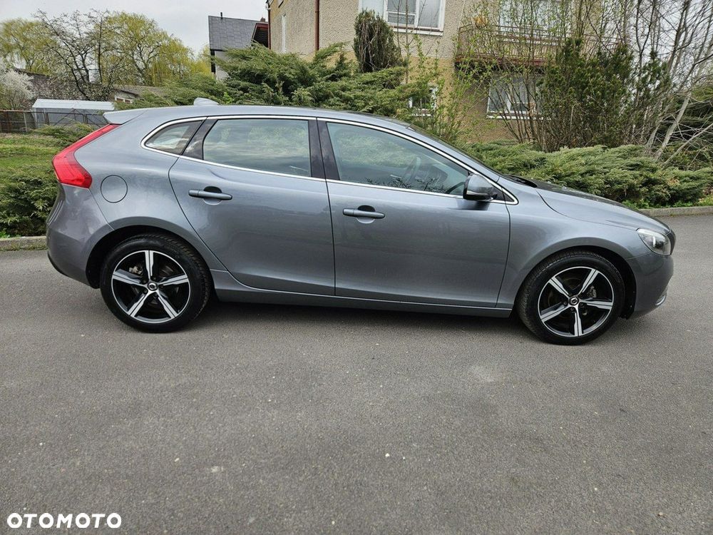 Volvo V40 D2 Momentum - 5