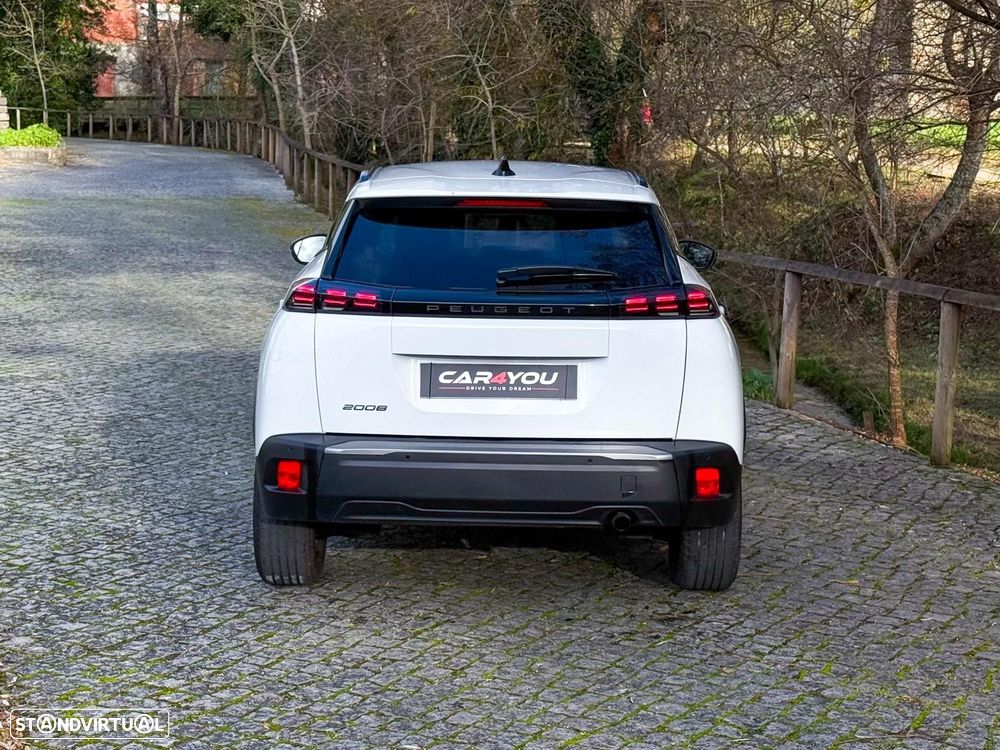 Peugeot 2008 1.2 PureTech Allure - 9