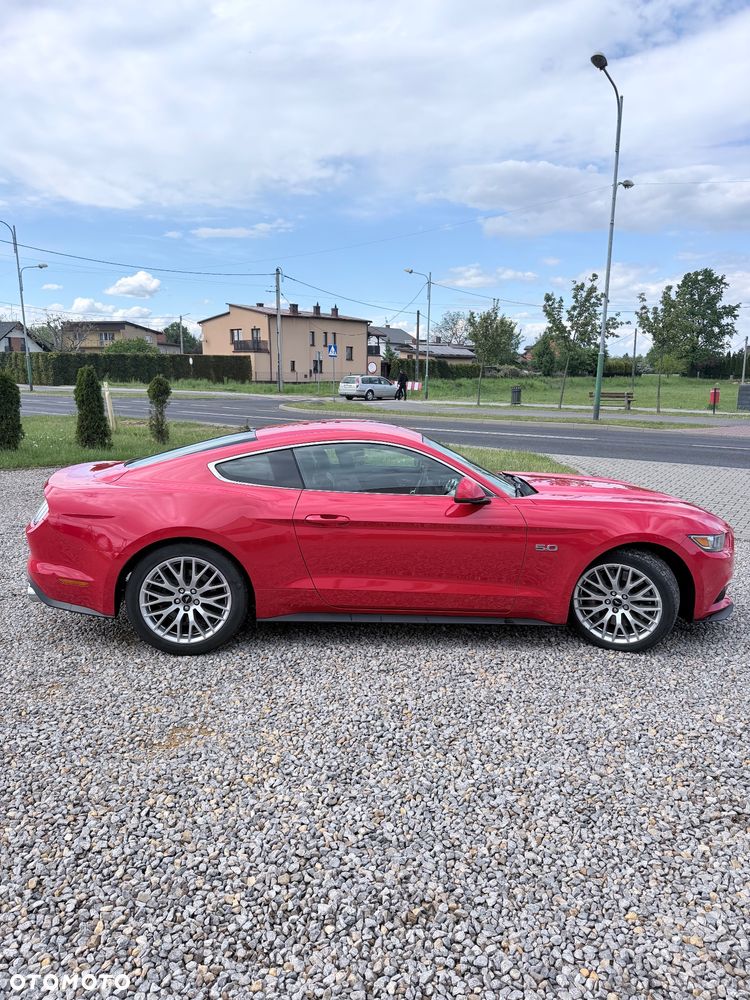 Ford Mustang - 8