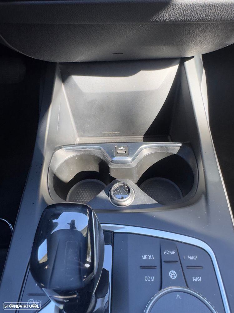 BMW 116 d Aut. Sport Line - 22