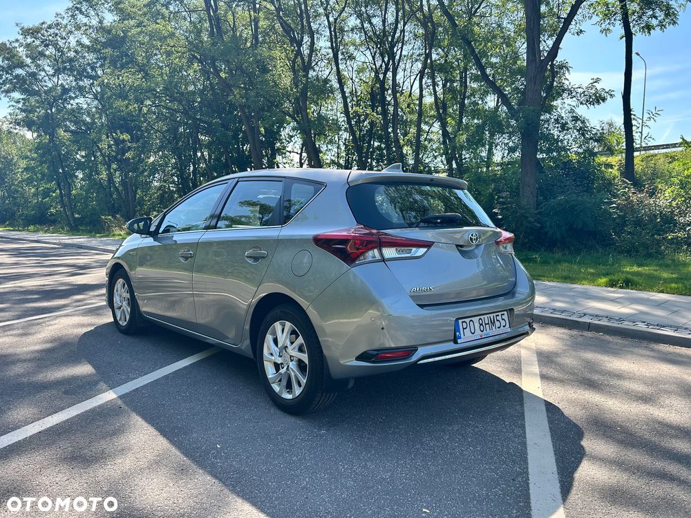 Toyota Auris Hybrid 135 Premium - 7