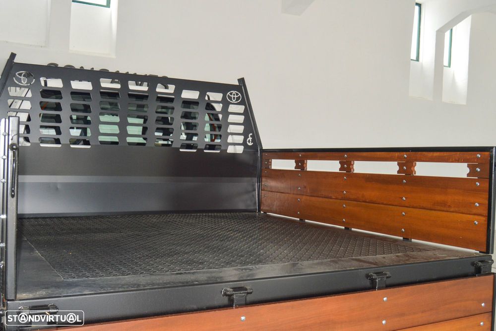 Toyota Hilux 2.4 D-4D 4X2 Cabine Extra 3L - 47