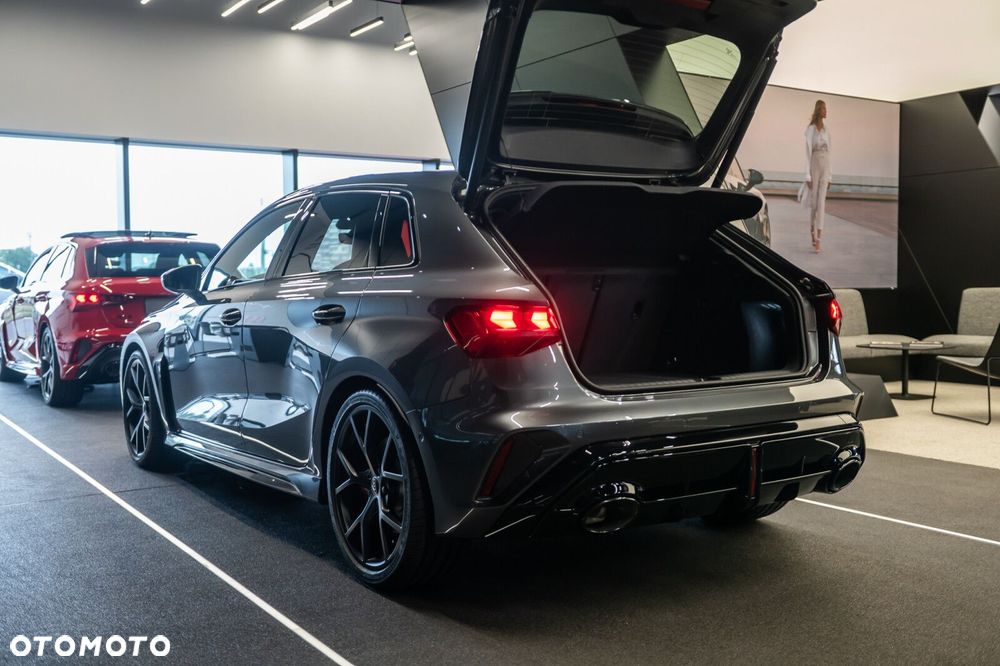 Audi RS3 Sportback - 8