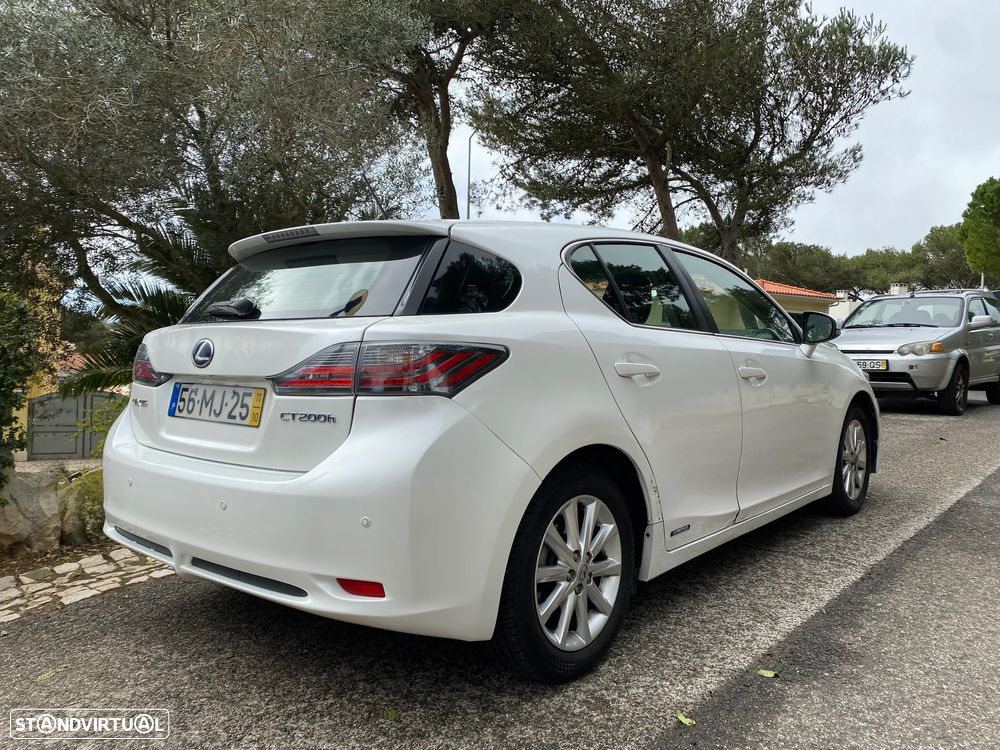Lexus CT 200h - 5