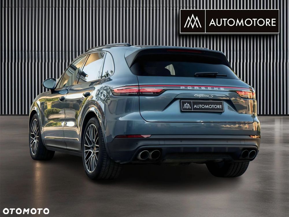 Porsche Cayenne S - 10