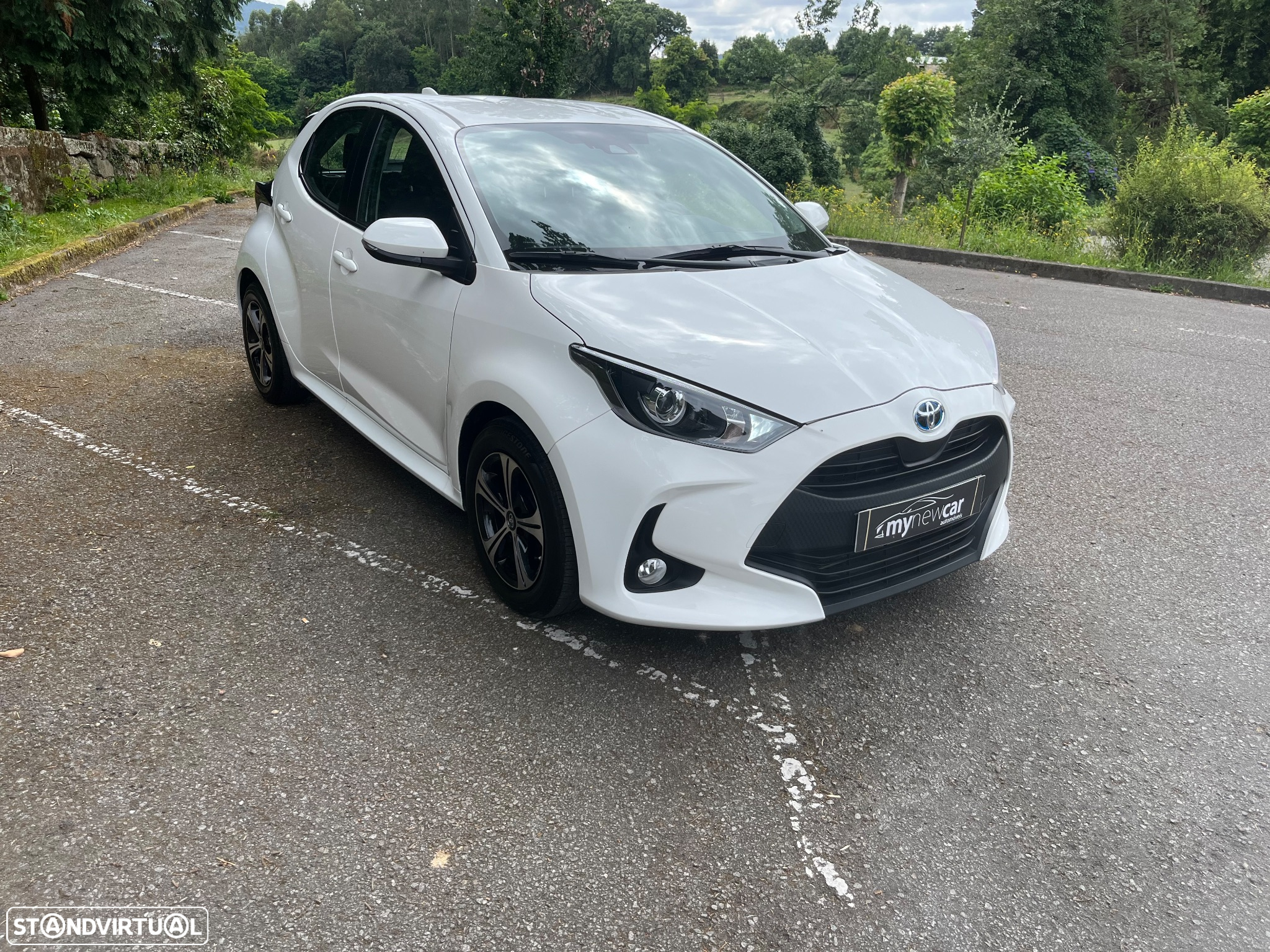 Toyota Yaris 1.5 HSD Comfort - 2