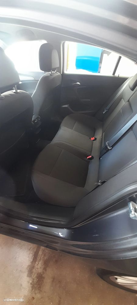 Opel Insignia 2.0 CDTI Cosmo - 8