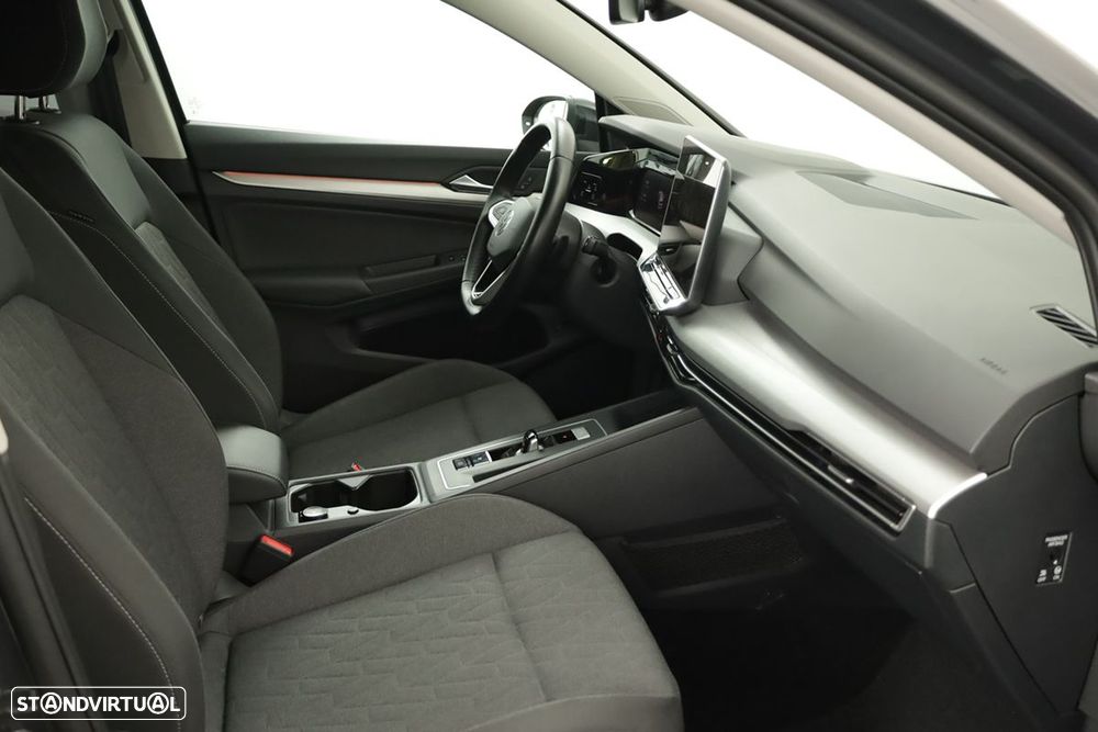 VW Golf 1.5 TSI e-Hybrid Life DSG - 21