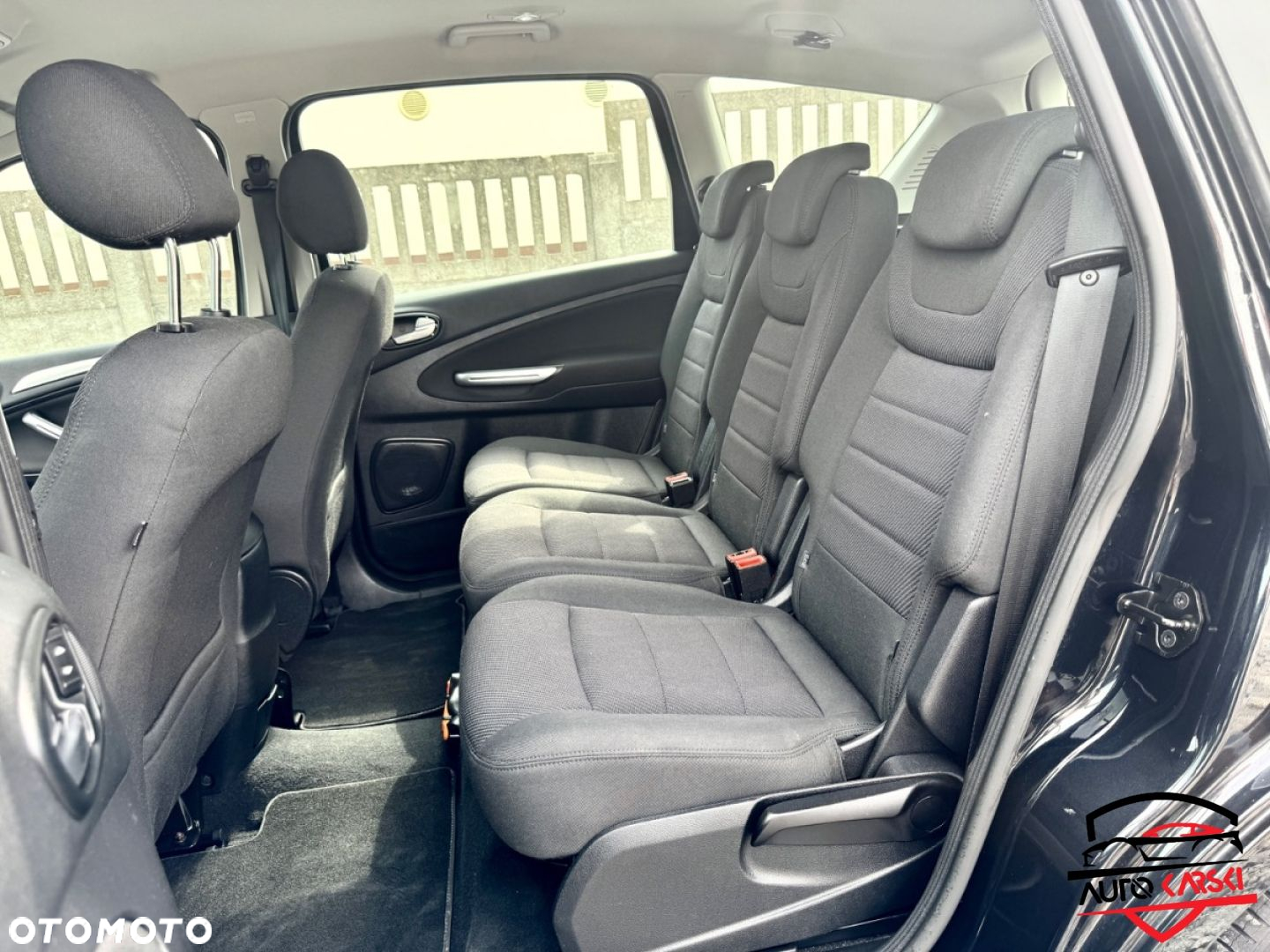 Ford S-Max - 24