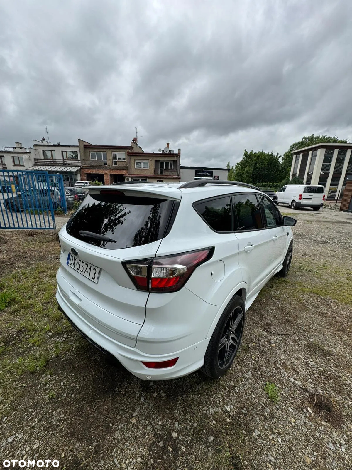 Ford Kuga 1.5 EcoBoost 2x4 ST-Line - 5