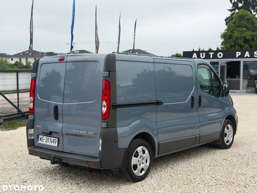 Opel VIVARO - 9