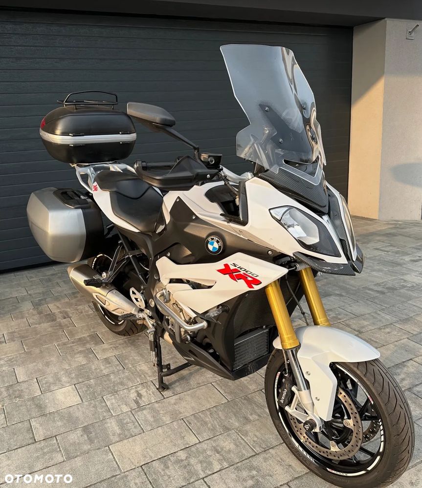 BMW XR - 1