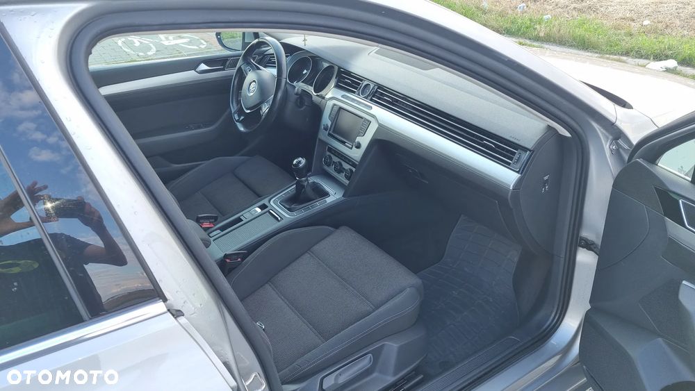 Volkswagen Passat 2.0 TDI BMT Comfortline - 9