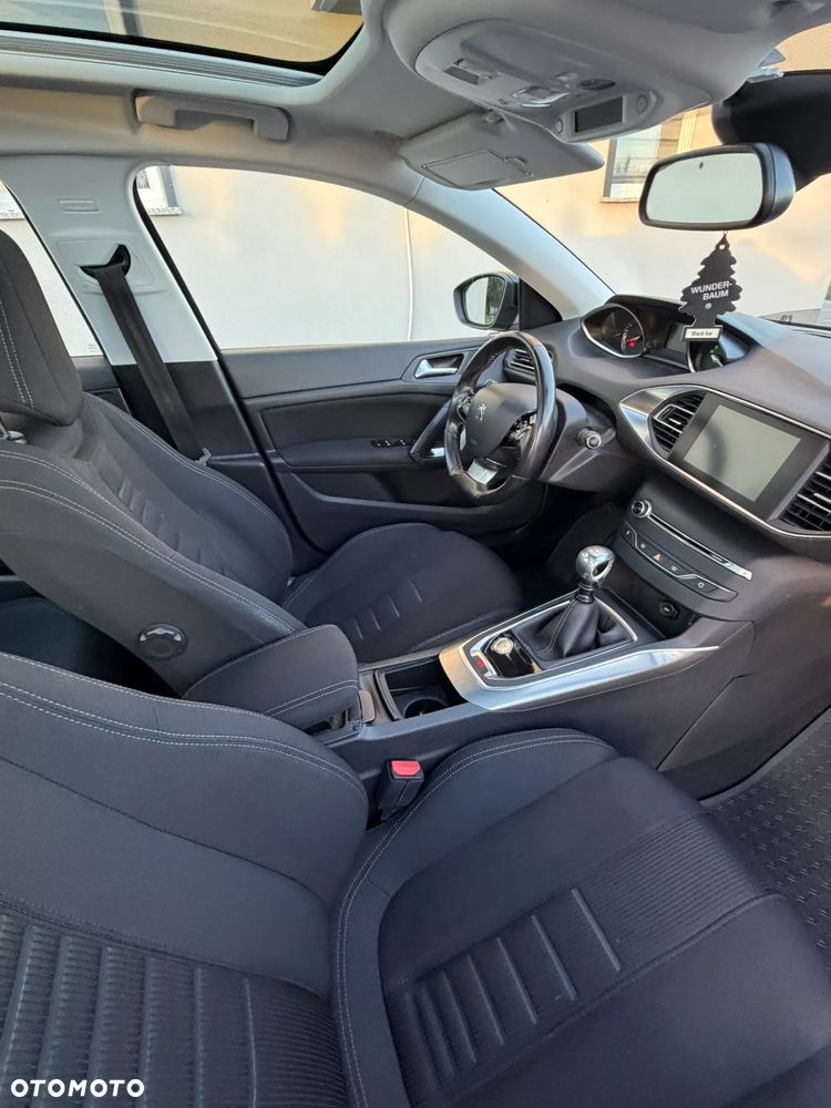 Peugeot 308 155 THP Premium - 12