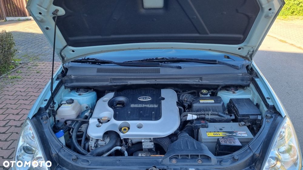 Kia Carens - 12
