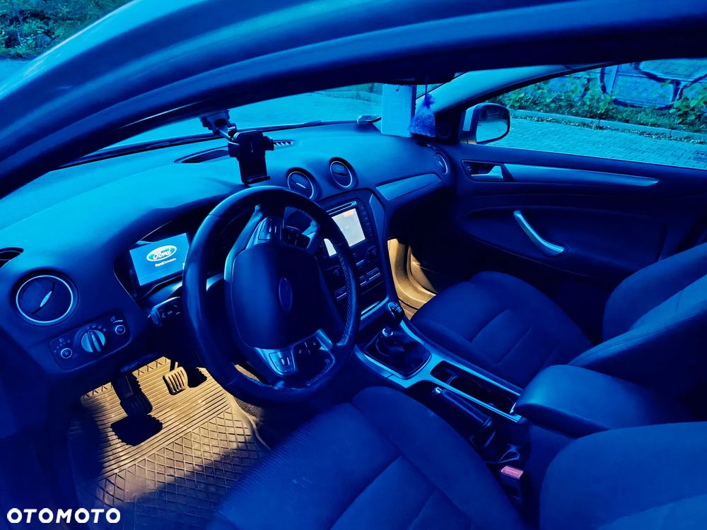 Ford Mondeo - 7