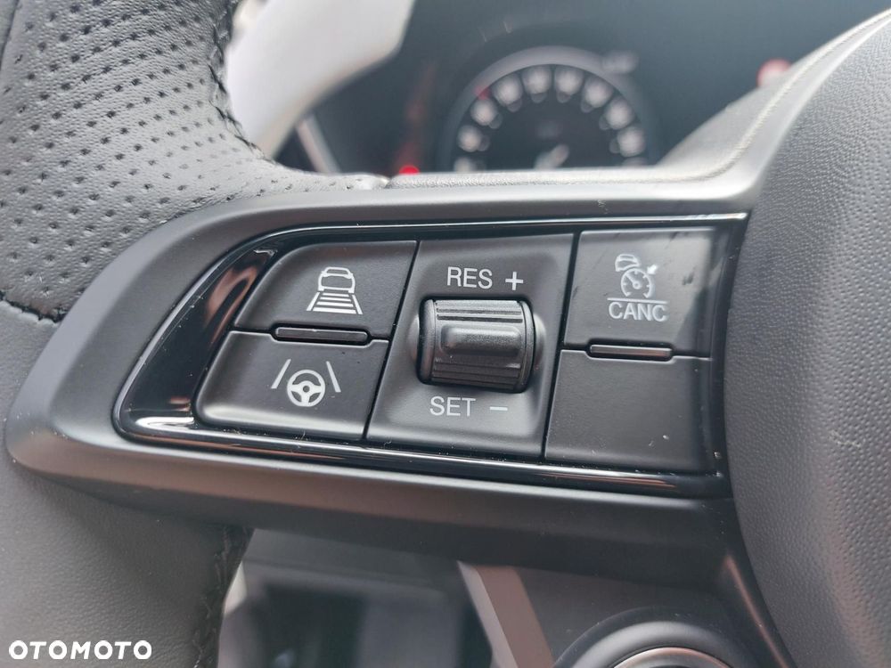 Alfa Romeo Giulia 2.2 D Turbo Veloce Q4 - 18