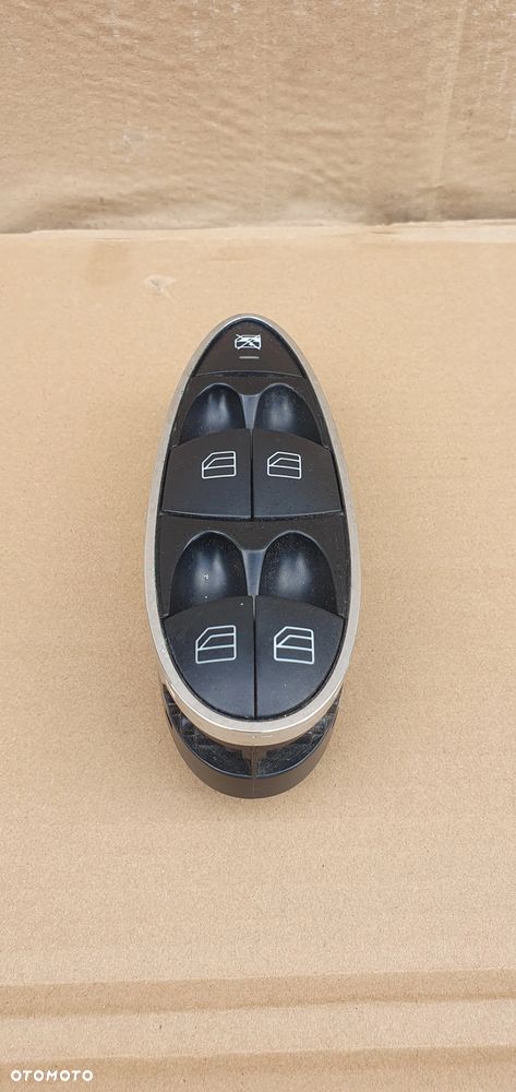 Przełącznik panel szyb lewy przód Mercedes E Klasa W211 A2118213679 - 2