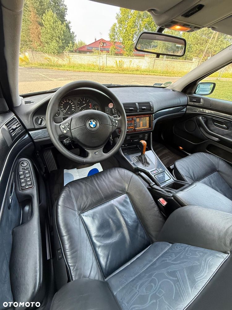 BMW Seria 5 - 16