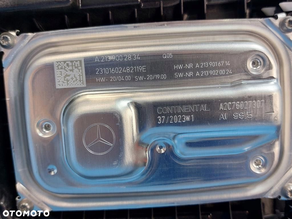 Reflektor lampa przód prawa Mercedes CLA W118 LIFT A1189061201 USA 23- - 14