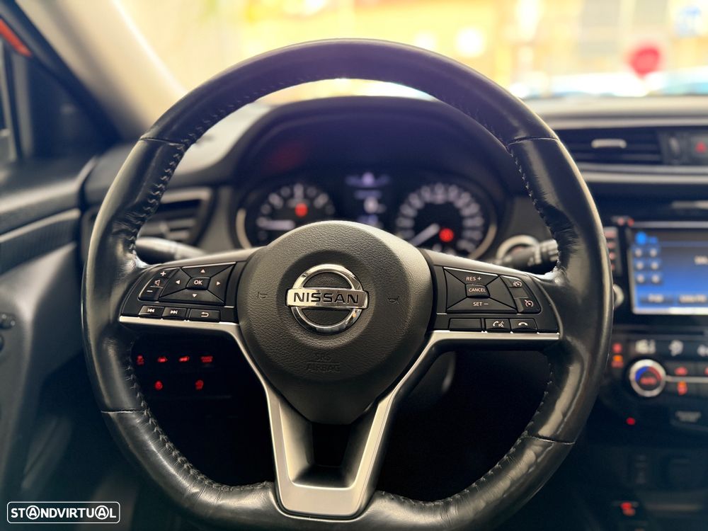 Nissan X-Trail 2.0 DCi Tekna Pele C.4x4-i - 23