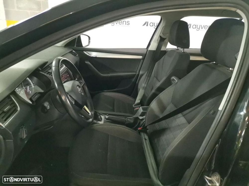 Skoda Octavia Break 2.0 TDI Ambition DSG - 3