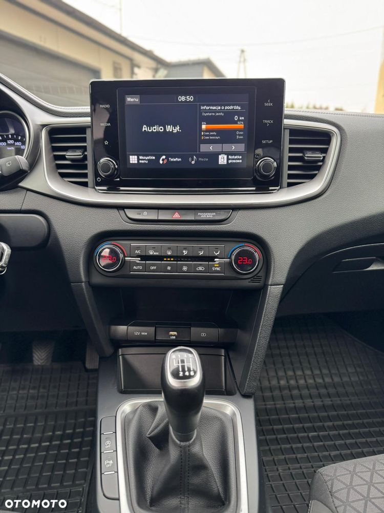 Kia Ceed 1.5 T-GDI L Business Line - 10