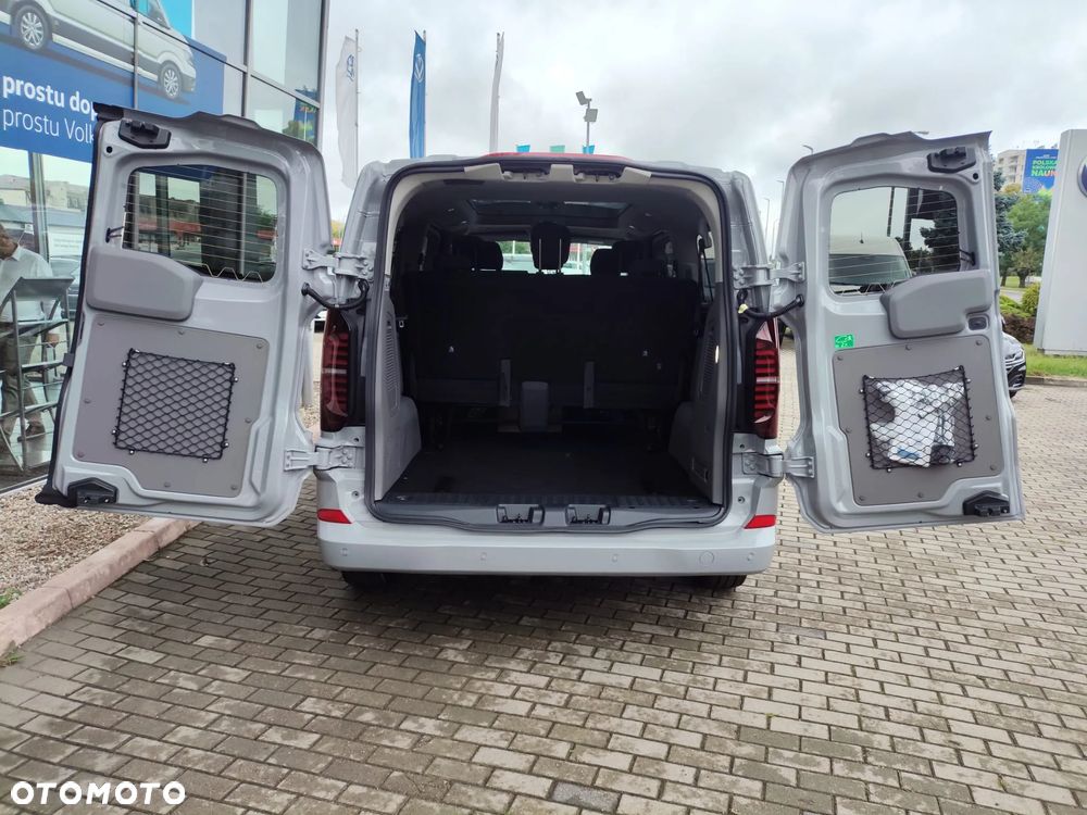 Volkswagen Caravelle - 18
