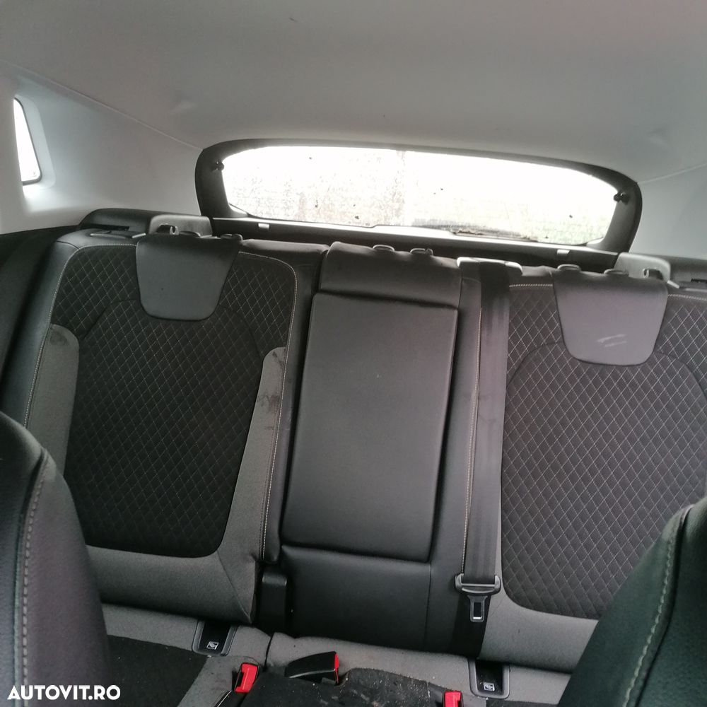 Dezmembrari  Opel Grandland X  2017  > 0000 1.6 BlueHDi 120 Motorina - 8