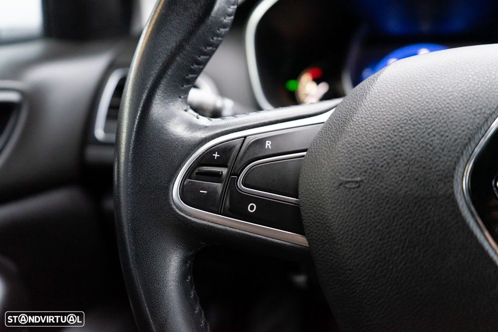 Renault Mégane 1.5 Blue dCi Intens - 38