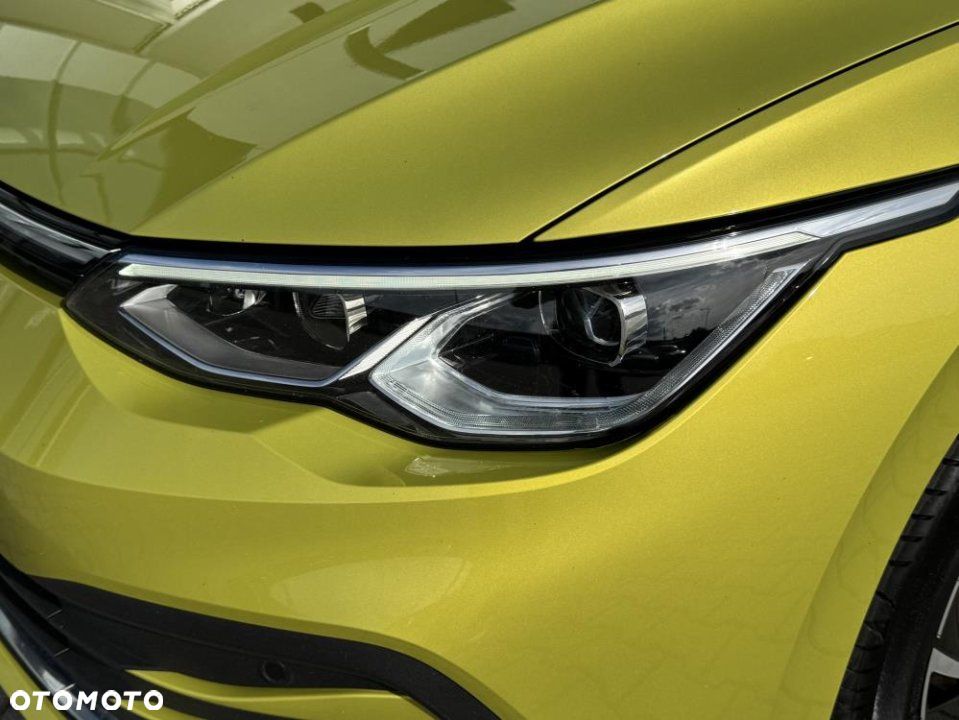 Volkswagen Golf - 22