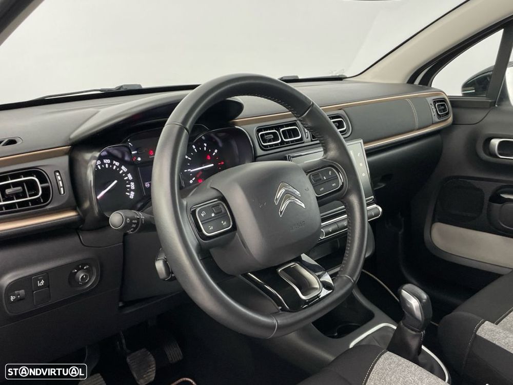 Citroën C3 1.2 PureTech Shine - 16