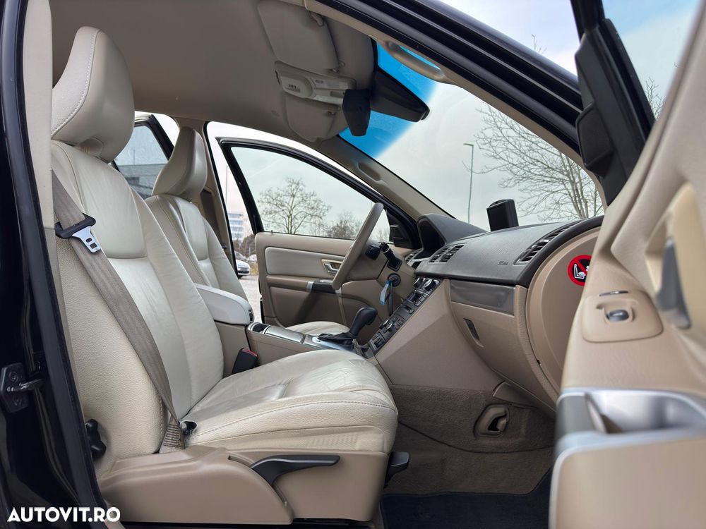 Volvo XC 90 D5 AWD Geartronic Edition Pro - 35