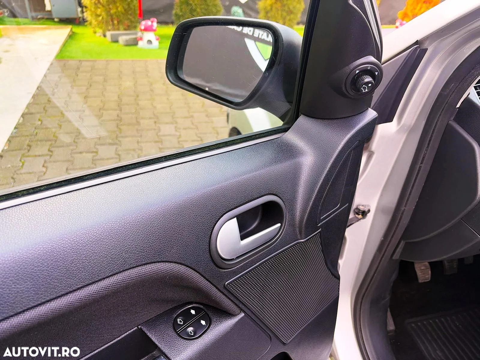 Ford Fusion - 24