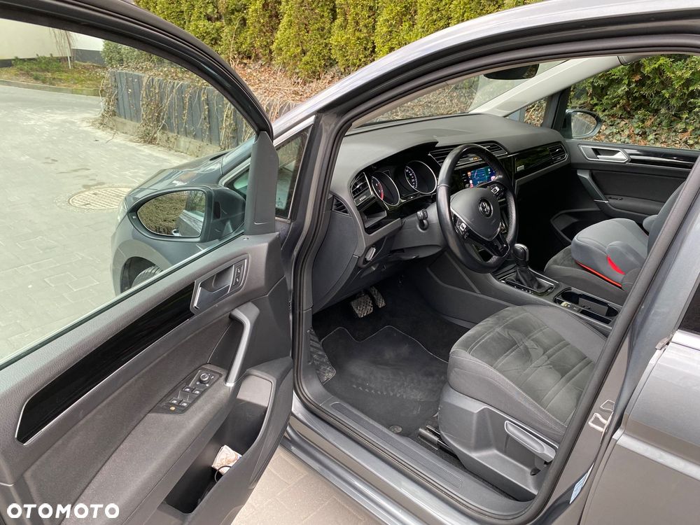 Volkswagen Touran 1.5 TSI EVO Highline DSG - 11